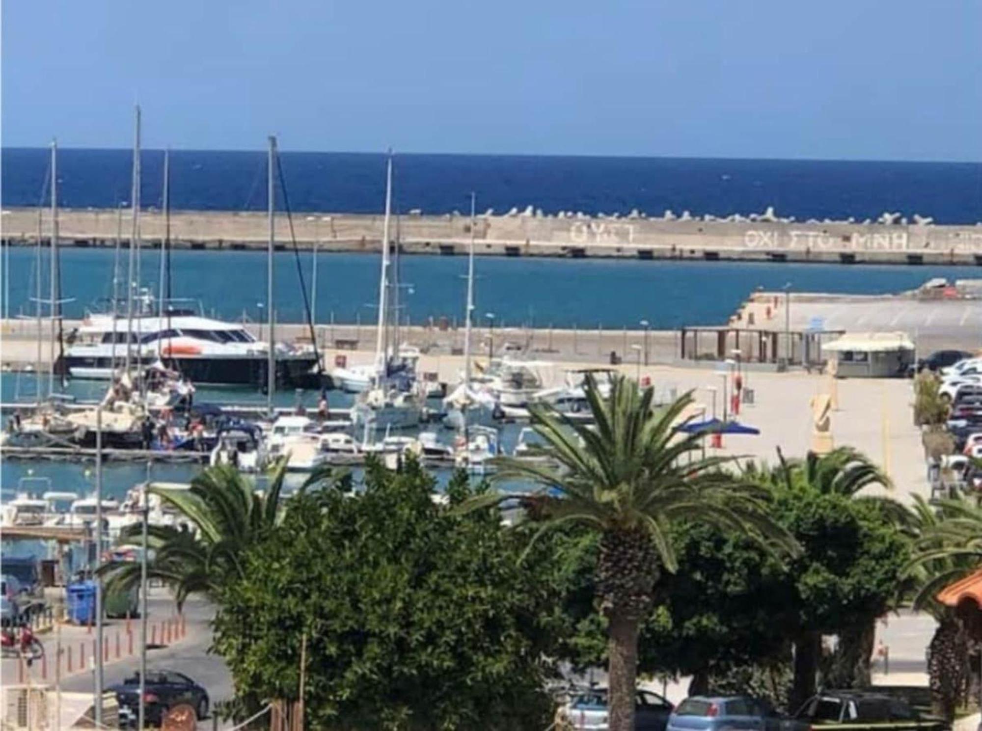Kate Apartment, Across The Marina Rethymno Exterior foto