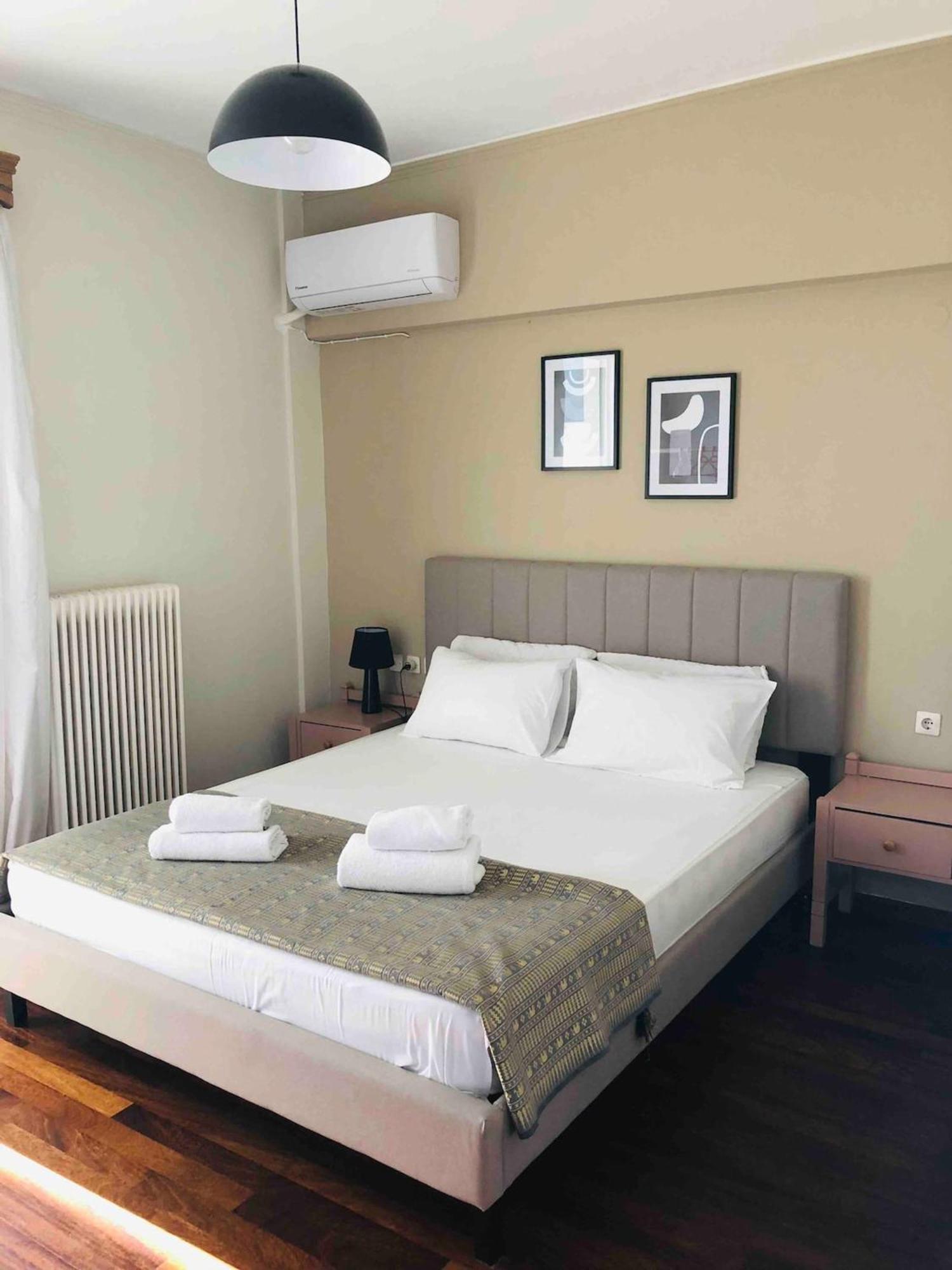 Kate Apartment, Across The Marina Rethymno Exterior foto